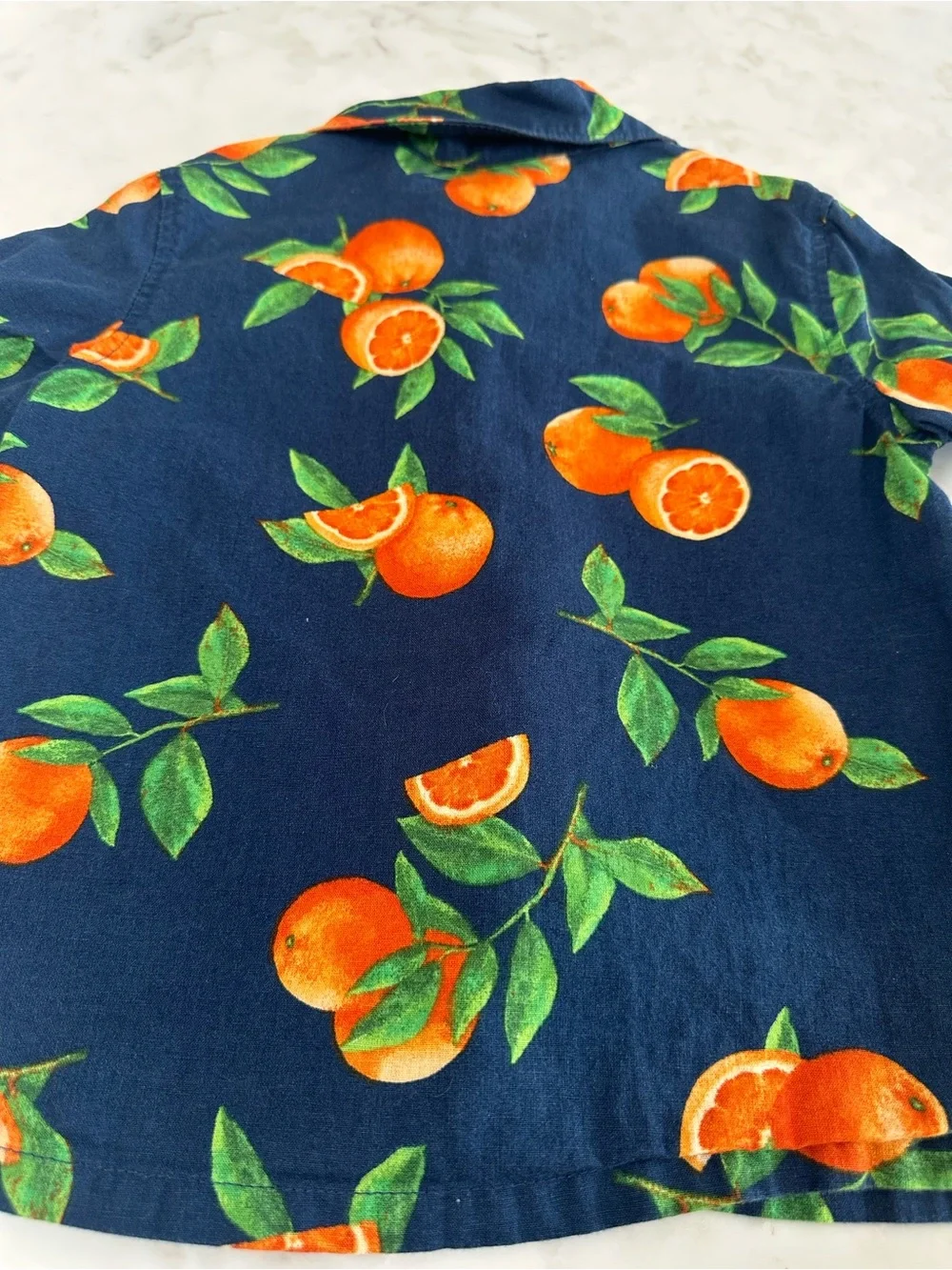 Old Navy Short-Sleeve Linen Blend Button-Up Shirt with Orange Fruit Print. 4T